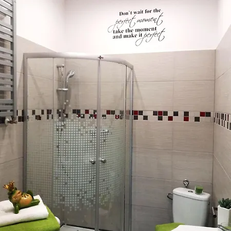 Staszica 6 By Zen4guest - Old Town Walk - 6 Bedrooms * Vratislav